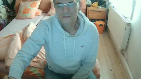 Adam Carla online show from 4, 1, 2025