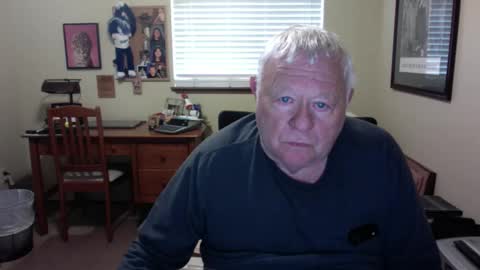 dirtrider195080438 online show from 22, 4, 2026