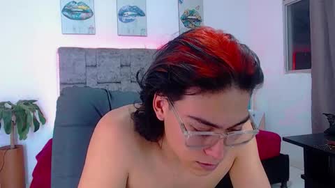 Snapshot of dirty_model chatting on 21, 9, 2025 dirty model online show from 21, 9, 2025