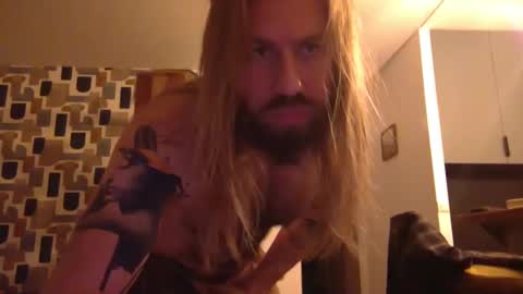 Snapshot of dirtyenrique chatting on 10, 2, 2025 dirtyenrique online show from 10, 2, 2025