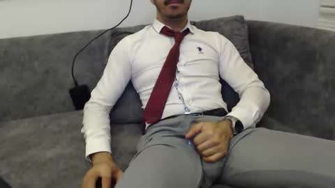 Snapshot of dirtyybooyy77 chatting on 14, 5, 2026 dirtyybooyy77 online show from 14, 5, 2026