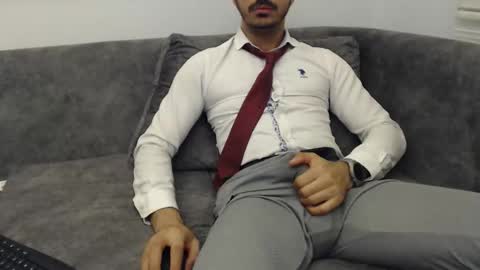 Snapshot of dirtyybooyy77 chatting on 16, 5, 2026 dirtyybooyy77 online show from 16, 5, 2026
