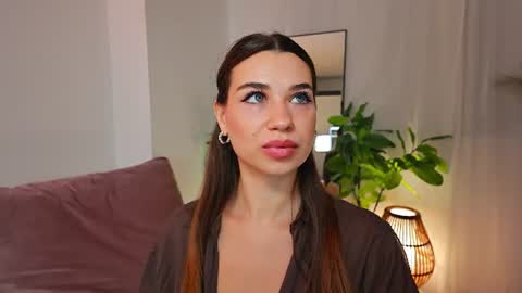 Tia online show from 29, 7, 2026