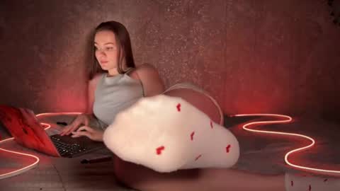 Snapshot of divine_hannah chatting on 12, 2, 2025 Hannah online show from 12, 2, 2025