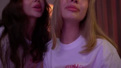 Snapshot of divine_lights chatting on 24, 12, 2024 Eva and Lucia online show from 24, 12, 2024