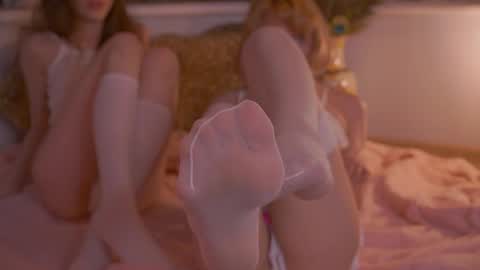 Eva and Lucia online show from 26, 4, 2026