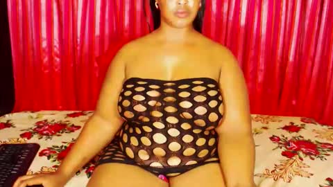 divinebooty93 online show from 26, 2, 2026