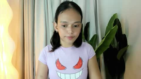 Crystal mae online show from 18, 4, 2026