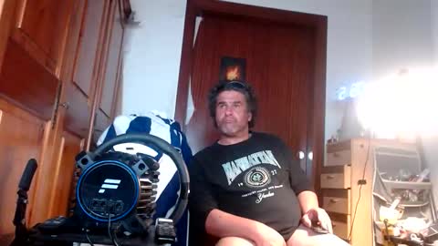 divitimido online show from 21, 4, 2026