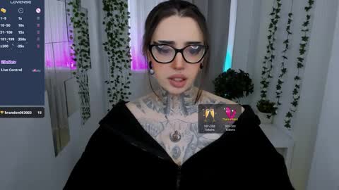 dixipixi_ online show from 5, 4, 2026