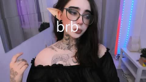 Snapshot of dixipixi_ chatting on 16, 5, 2026 dixipixi_ online show from 16, 5, 2026