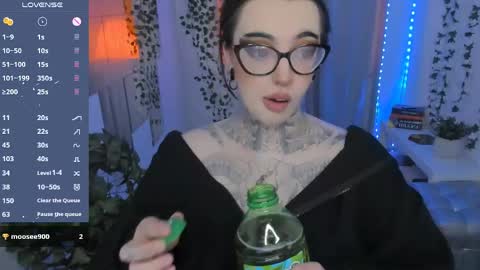 Snapshot of dixipixi_ chatting on 31, 5, 2026 dixipixi_ online show from 31, 5, 2026