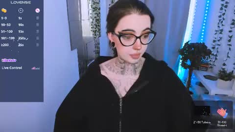 Snapshot of dixipixi_ chatting on 20, 6, 2026 dixipixi_ online show from 20, 6, 2026