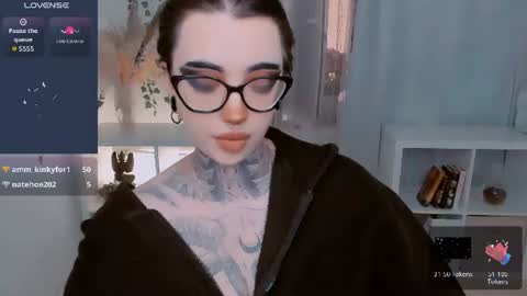 Snapshot of dixipixi_ chatting on 18, 7, 2026 dixipixi_ online show from 18, 7, 2026
