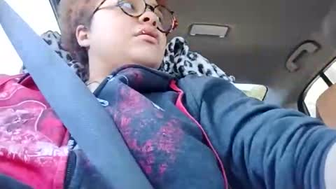 Snapshot of dizzinsweatyy chatting on 3, 11, 2025 dizzinsweatyy online show from 3, 11, 2025