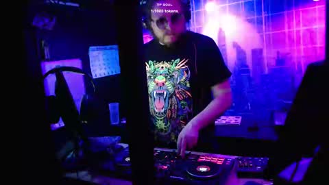 Adrian Arturo online show from 18, 1, 2025