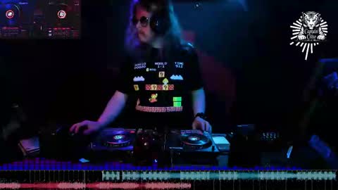 Adrian Arturo online show from 22, 2, 2025