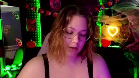 Snapshot of djennapalme chatting on 21, 10, 2025 Jenia online show from 21, 10, 2025