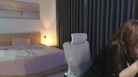 Jenia online show from 27, 4, 2026