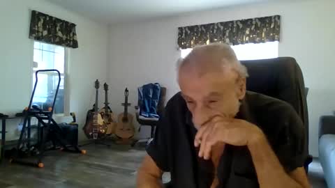 dogluc7 online show from 2, 3, 2025