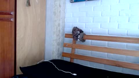 Snapshot of dogtattoo77 chatting on 21, 10, 2025 dogtattoo77 online show from 21, 10, 2025