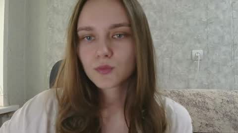 dolcezza_ online show from 9, 6, 2026