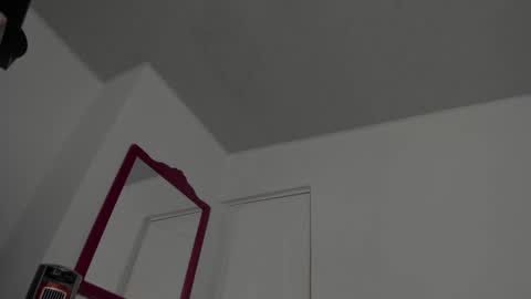 Ludika Santiago online show from 20, 12, 2024