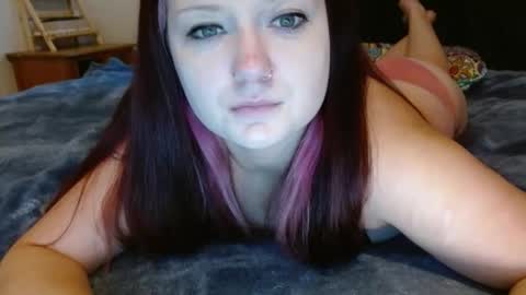 Snapshot of doll_faaace chatting on 6, 2, 2026 Morgann online show from 6, 2, 2026