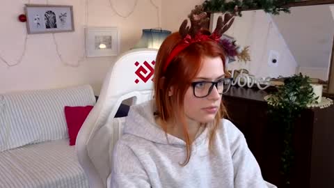 Snapshot of doll_lesli chatting on 26, 12, 2024 Your doll Lesli online show from 26, 12, 2024