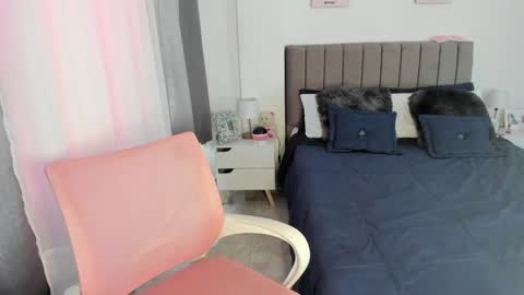 Snapshot of doll_oriana chatting on 9, 12, 2024 doll_oriana online show from 9, 12, 2024