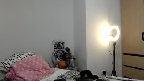 Catherine XXX online show from 21, 7, 2026