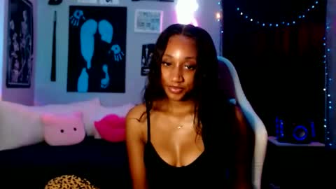 Snapshot of dollfacebeauty_x chatting on 13, 9, 2025 Princess DollfaceBeauty online show from 13, 9, 2025
