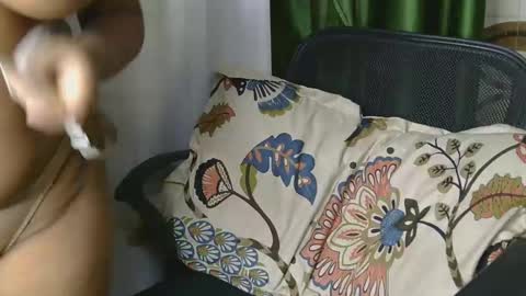 dolly_2 online show from 17, 1, 2025