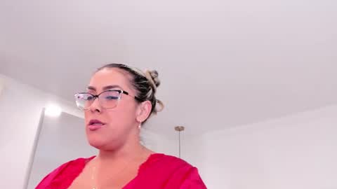 dolly walker online show from 21, 6, 2026