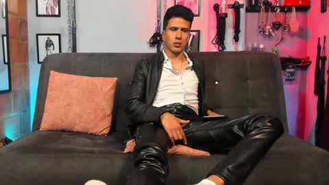 Diego Castell online show from 26, 1, 2025