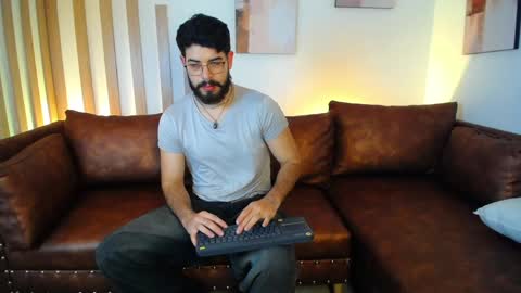 domboy  online show from 28, 5, 2026