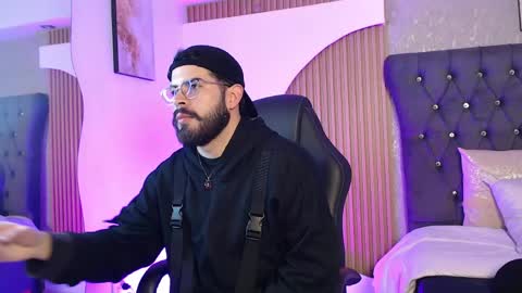 domboy  online show from 31, 5, 2026