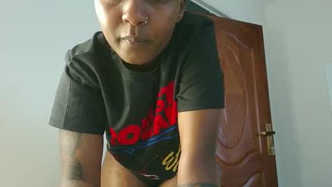 Snapshot of domecesy chatting on 12, 10, 2025 Amarie noels online show from 12, 10, 2025