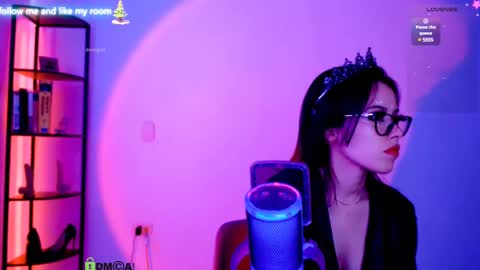 Snapshot of domgiirl chatting on 12, 12, 2024 Mistress online show from 12, 12, 2024