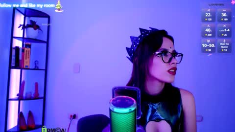 Snapshot of domgiirl chatting on 17, 12, 2024 Mistress online show from 17, 12, 2024