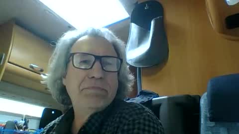 domiande online show from 9, 2, 2026