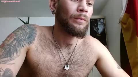 Logan - INDEPENDET MODEL online show from 20, 4, 2026