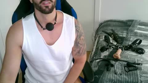 Snapshot of dominatedtitan chatting on 12, 10, 2025 DominatedTitan online show from 12, 10, 2025