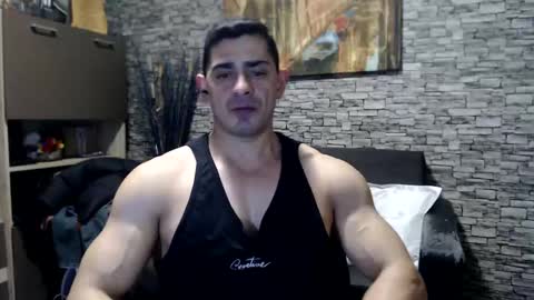 Snapshot of dominatemuscle chatting on 18, 12, 2024 Kevin online show from 18, 12, 2024
