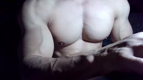 Snapshot of dominatemuscle chatting on 12, 10, 2025 Kevin online show from 12, 10, 2025