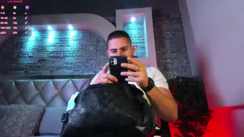 dominic de luca online show from 8, 10, 2025