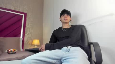 Dominic foox online show from 13, 3, 2026