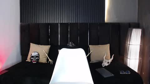 Dominic online show from 10, 10, 2025