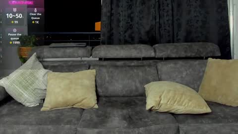 SANTI  independent model online show from 17, 1, 2025