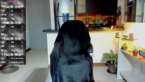 SANTI  independent model online show from 4, 10, 2025